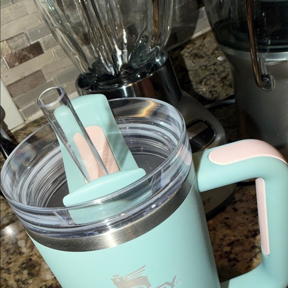 Stanley Quencher Tumbler - Light Blue - Picture 2 of 5